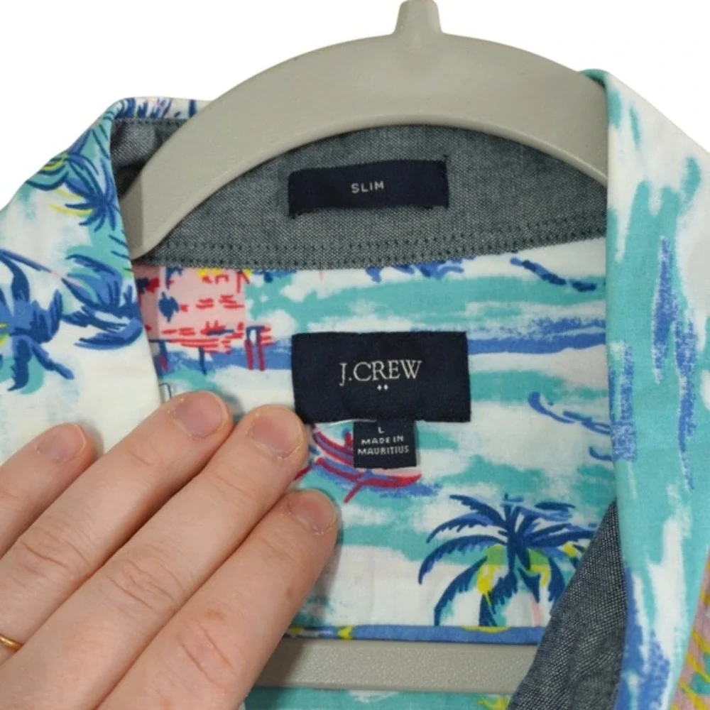 J. Crew Men's Slim Fit Tropical Island Print Short Sleeve Button Down‎ Shirt